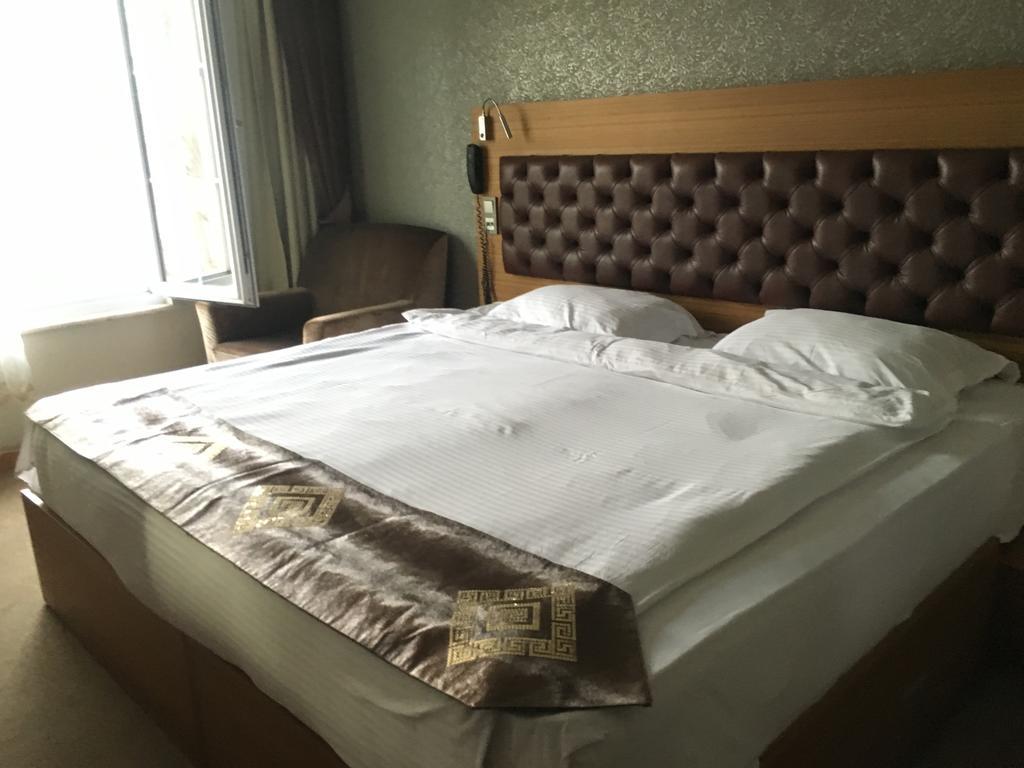 Hotel Duzce Surur Exterior photo